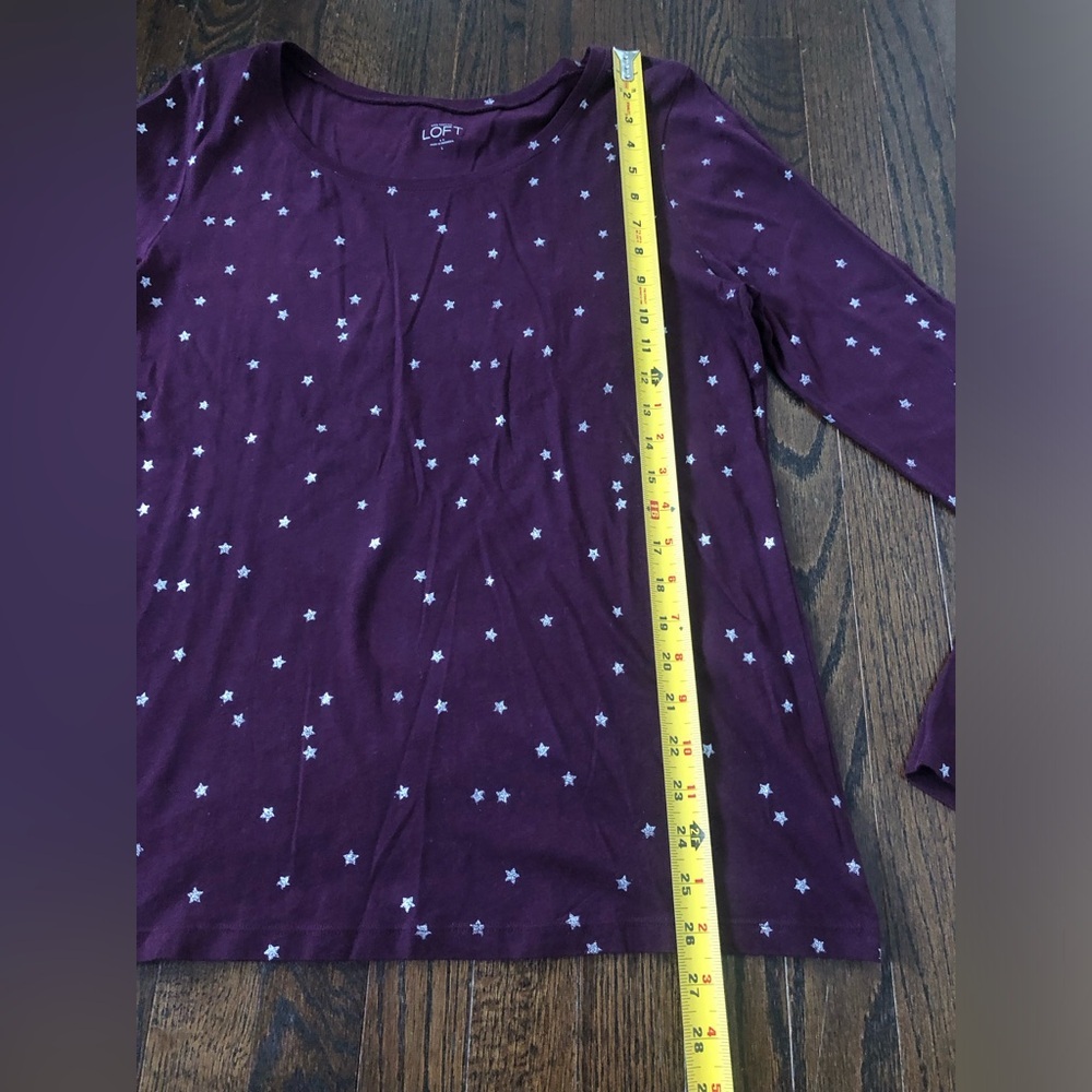 LOFT Women’s L Dark Maroon Silver Stars Long-Sleeved Boat Neck Tee - VGUC! - Picture 4 of 8